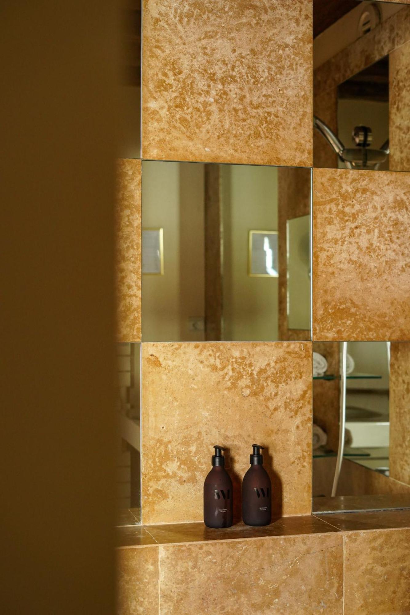 L'Absinthe Hotel Онфлер Екстер'єр фото