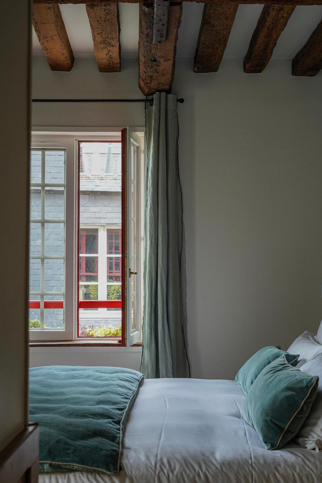 L'Absinthe Hotel Онфлер Екстер'єр фото
